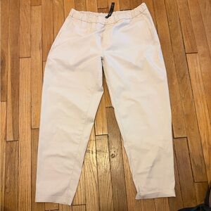 Men's lululemon loan cream Elastic-Waist Cotton cropped Pants 28”